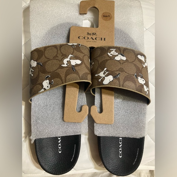 Authentic NEW Coach X Peanuts